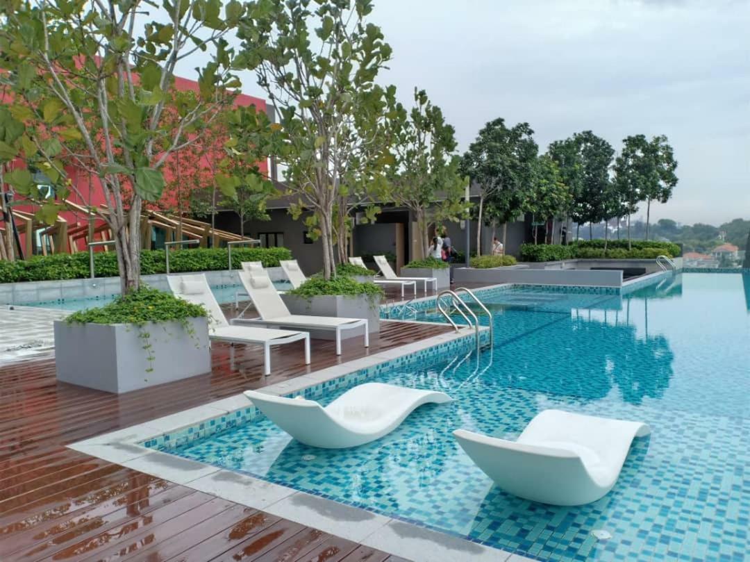 Hot! Niki Emira - Aeon Mall - City Centre - Netflix - Msu - Wifi Shah Alam Exteriör bild